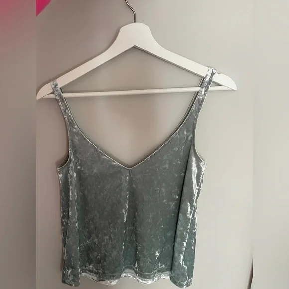 H&M Tank Top - Picture 2 of 2